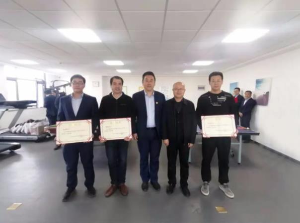 xk体育-xk体育(中国)官方网站
团委举办球类联谊比赛(图3)