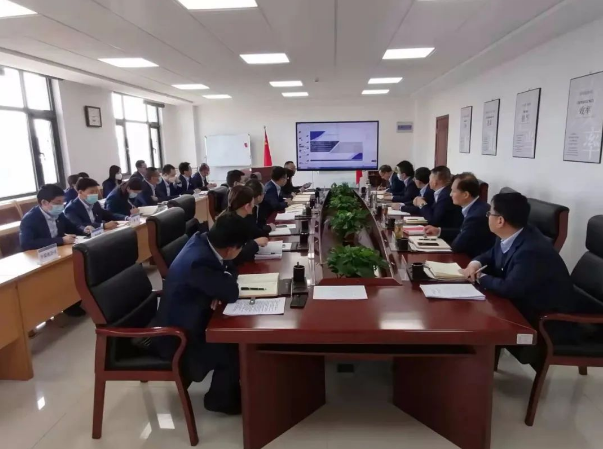 xk体育-xk体育(中国)官方网站
召开党委理论中心组集体学习会议(图2)