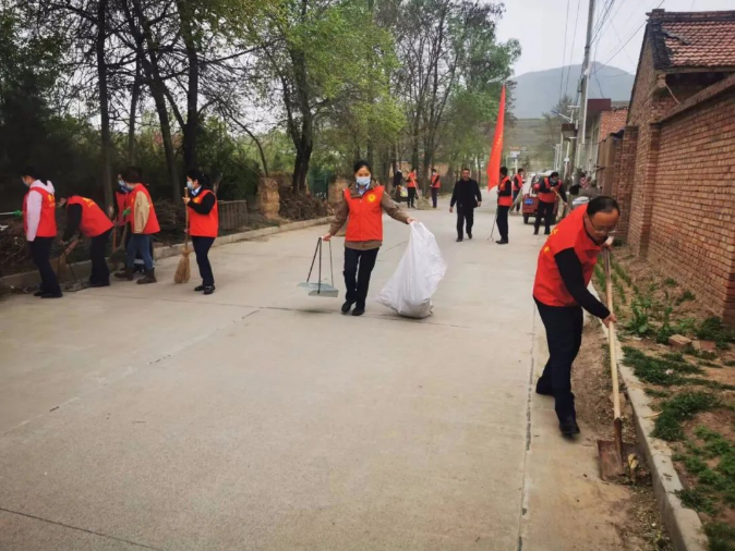 xk体育-xk体育(中国)官方网站
赴包抓共建村社开展卫生清扫志愿服务活动(图3)