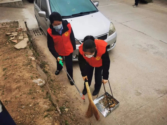 xk体育-xk体育(中国)官方网站
赴包抓共建村社开展卫生清扫志愿服务活动(图4)