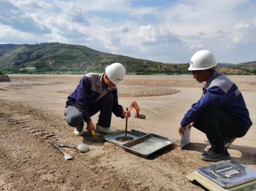 xk体育-xk体育(中国)官方网站
泾东设计公司参与2022年全市水利工程质量抽检(图2)