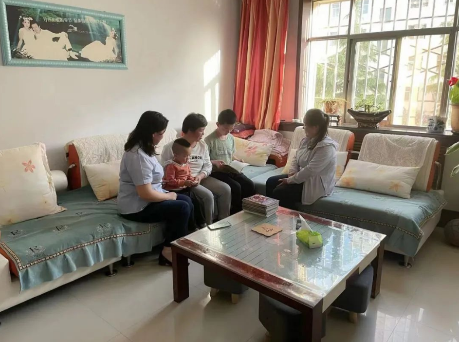 xk体育-xk体育(中国)官方网站
开展女职工未成年子女关爱活动(图2)