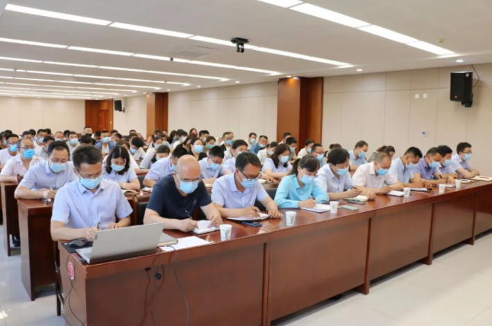 xk体育-xk体育(中国)官方网站
召开划转企业甘肃水建公司全体职工会议(图2)