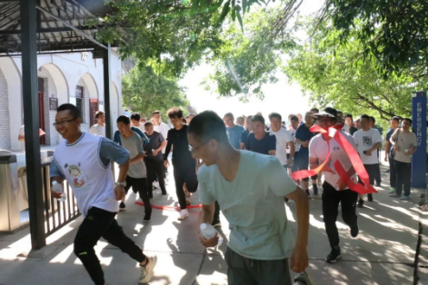 助力文旅市场 展示产投风采——xk体育-xk体育(中国)官方网站
组织开展员工登山比赛活动(图2)