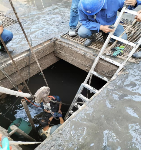 xk体育-xk体育(中国)官方网站
城东污水处理公司加强设备检修维护确保汛期平稳运行(图2)